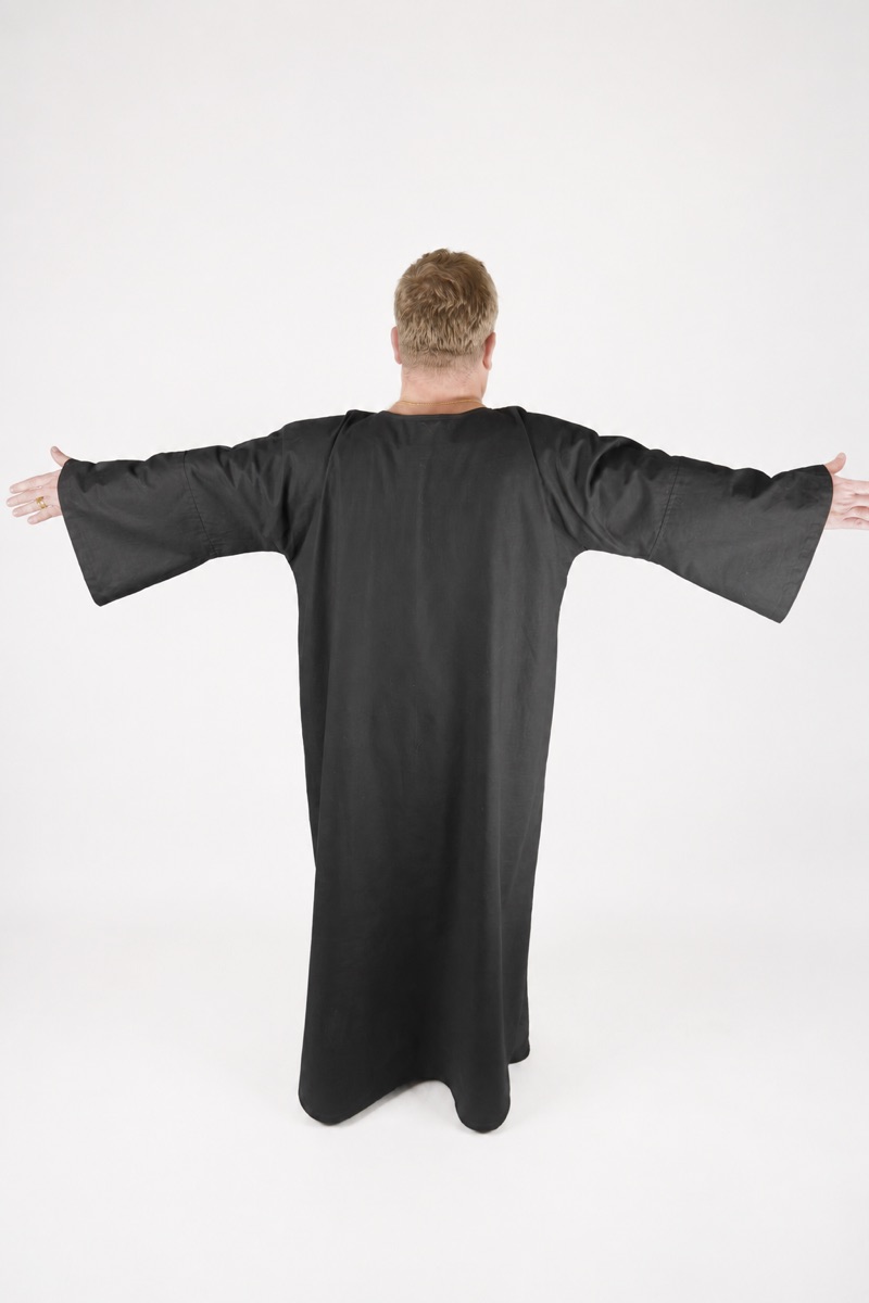 Tau Robe, back view with arms extended
